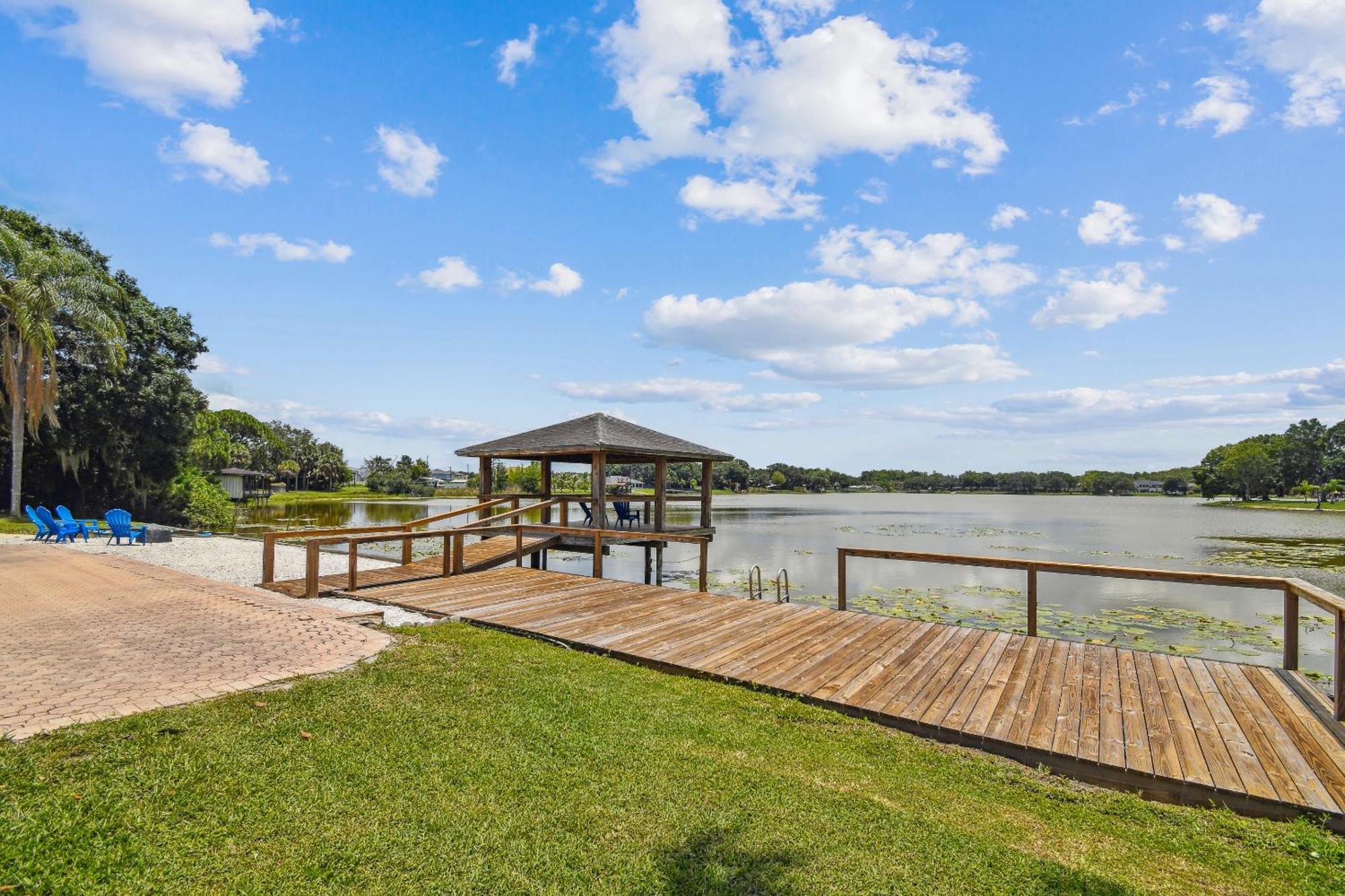Lake House Westchase Area. Heated Pool Waterfront! แทมปา ภายนอก รูปภาพ