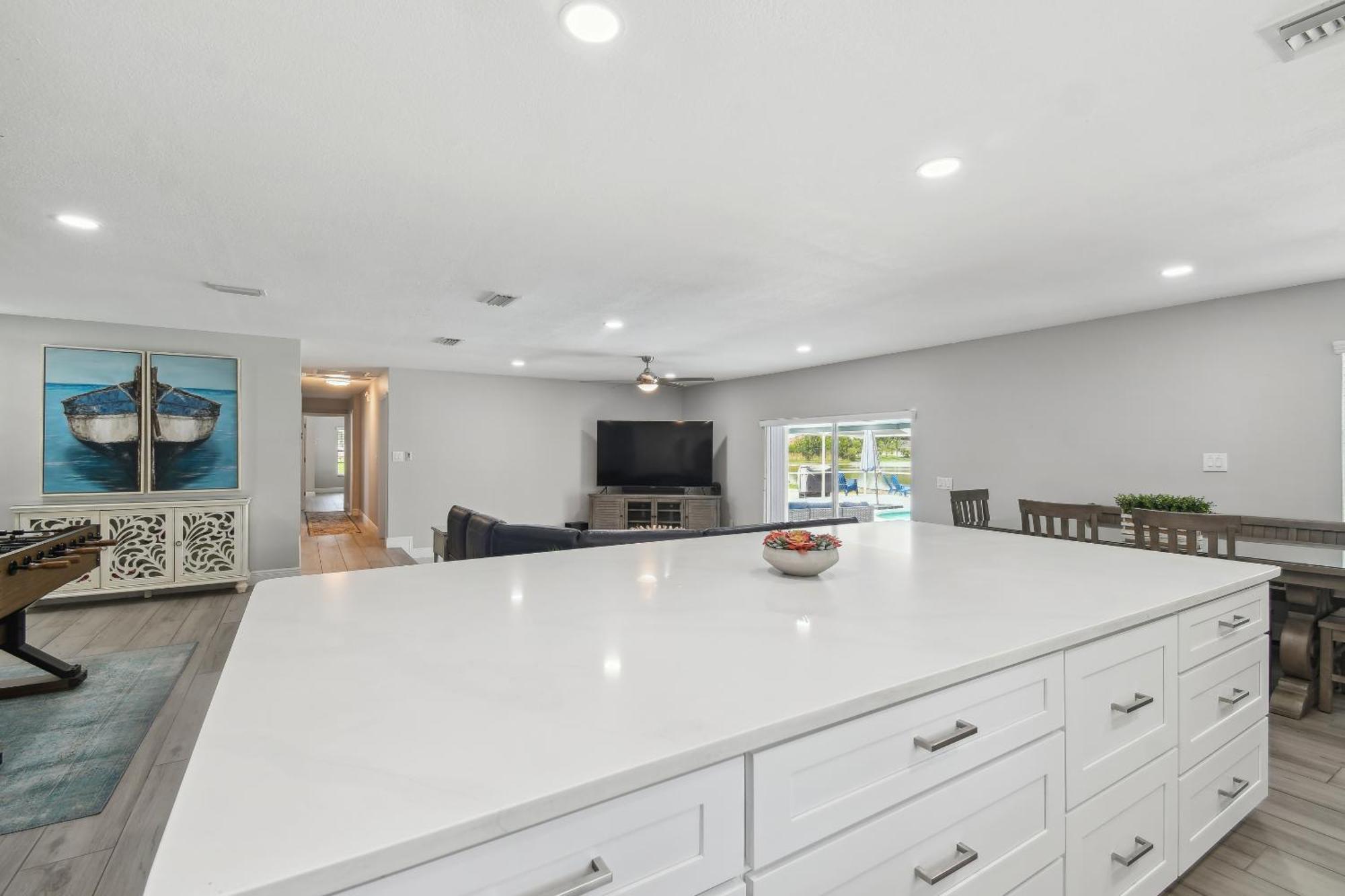 Lake House Westchase Area. Heated Pool Waterfront! แทมปา ภายนอก รูปภาพ