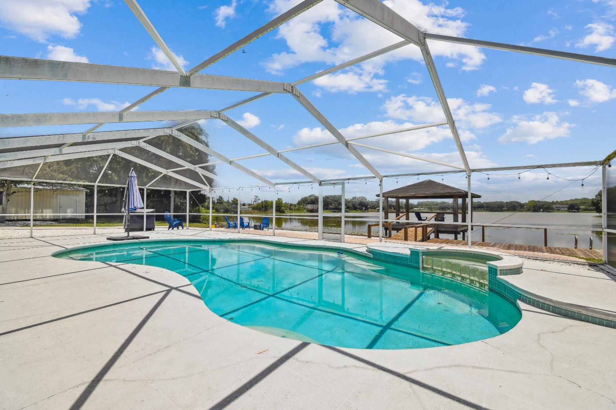Lake House Westchase Area. Heated Pool Waterfront! แทมปา ภายนอก รูปภาพ