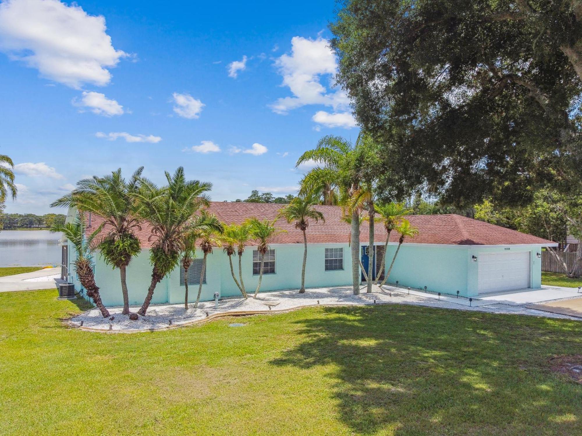 Lake House Westchase Area. Heated Pool Waterfront! แทมปา ภายนอก รูปภาพ