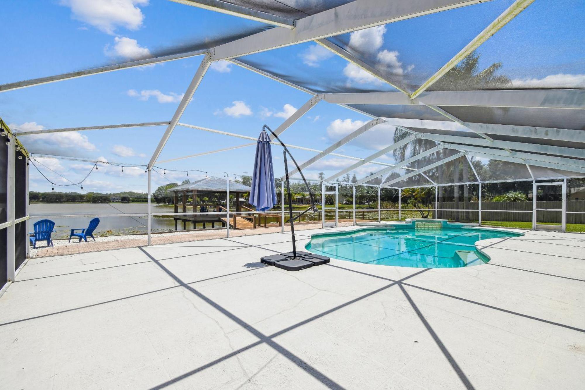 Lake House Westchase Area. Heated Pool Waterfront! แทมปา ภายนอก รูปภาพ