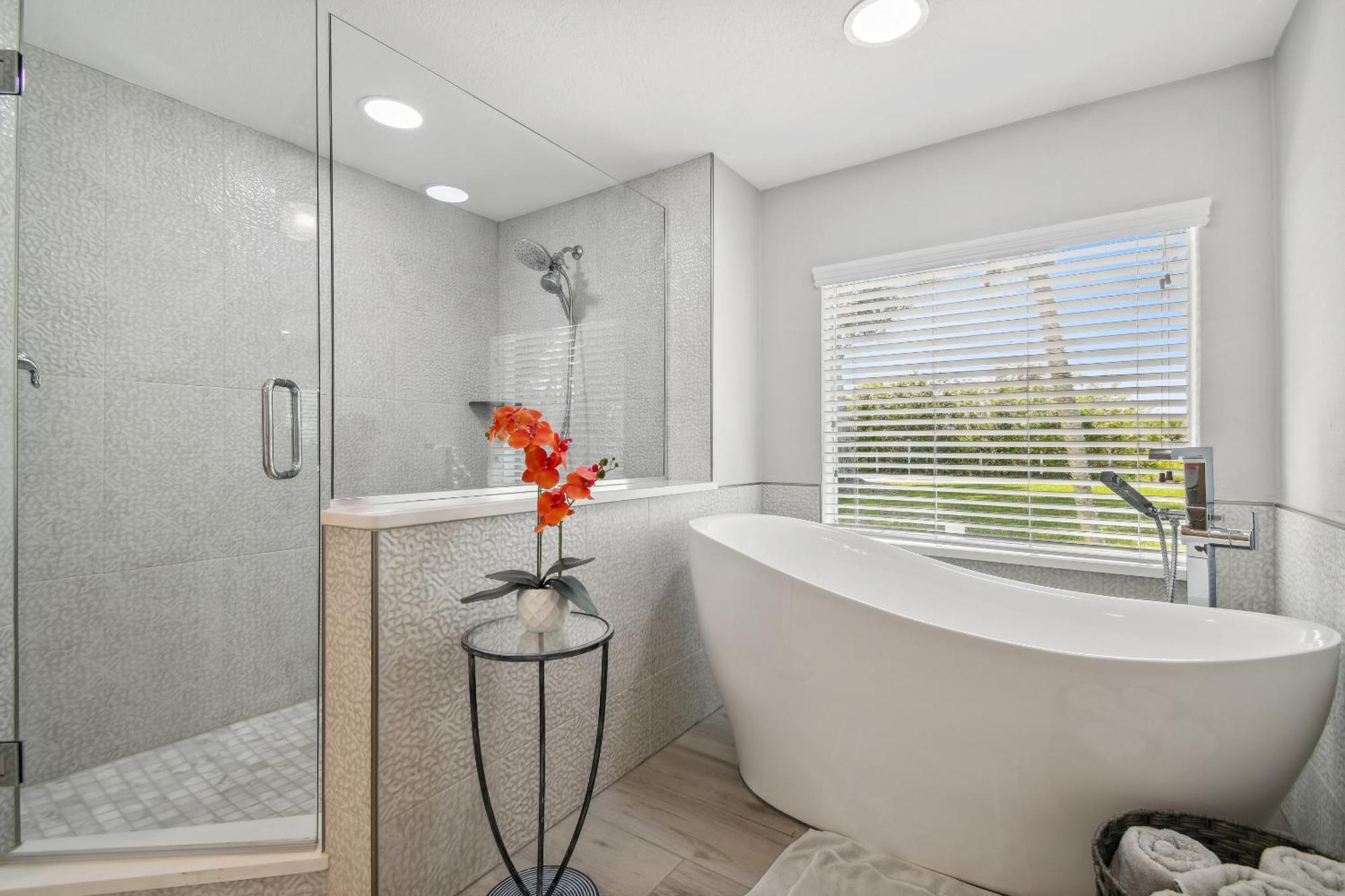 Lake House Westchase Area. Heated Pool Waterfront! แทมปา ภายนอก รูปภาพ