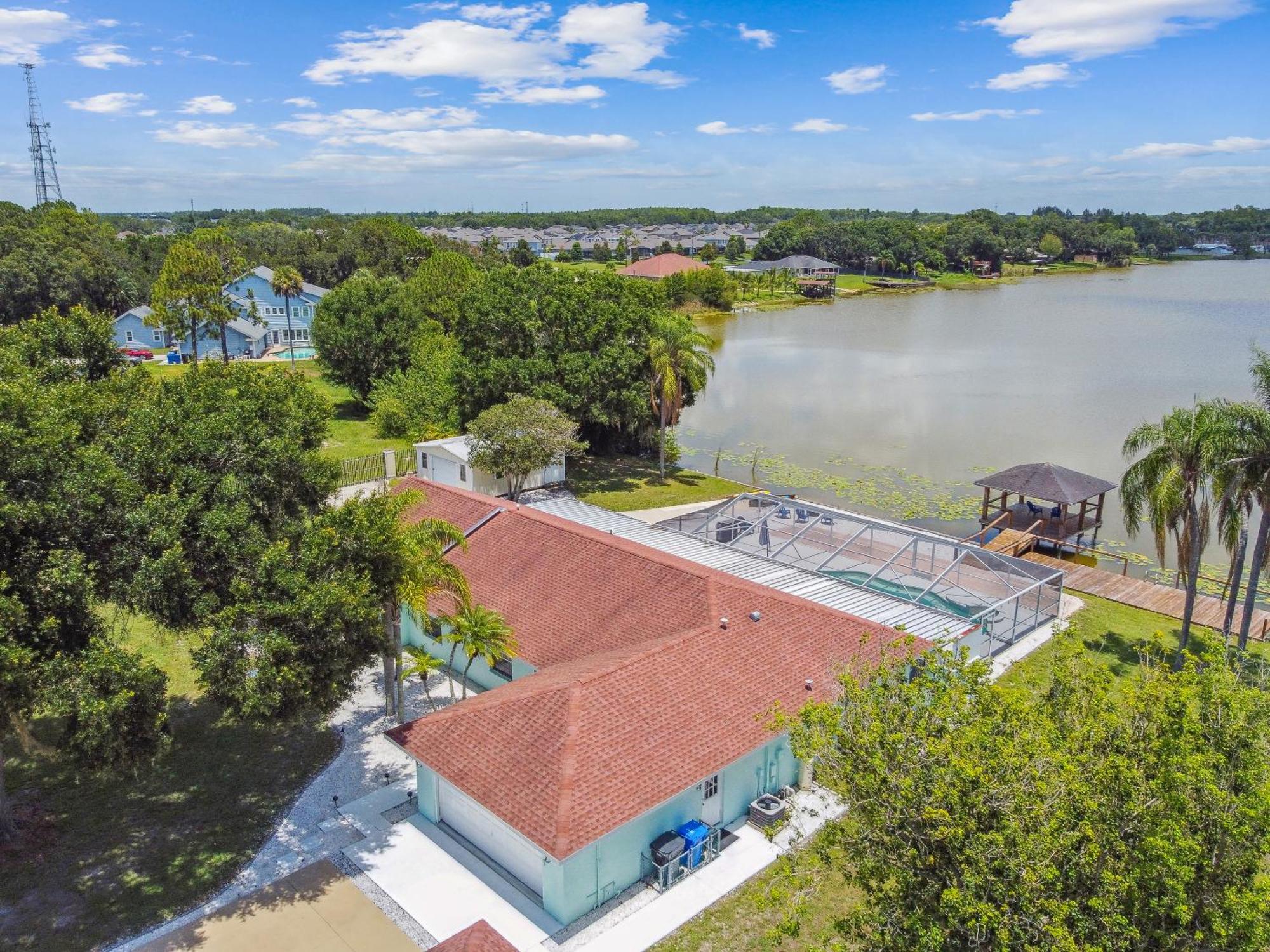 Lake House Westchase Area. Heated Pool Waterfront! แทมปา ภายนอก รูปภาพ