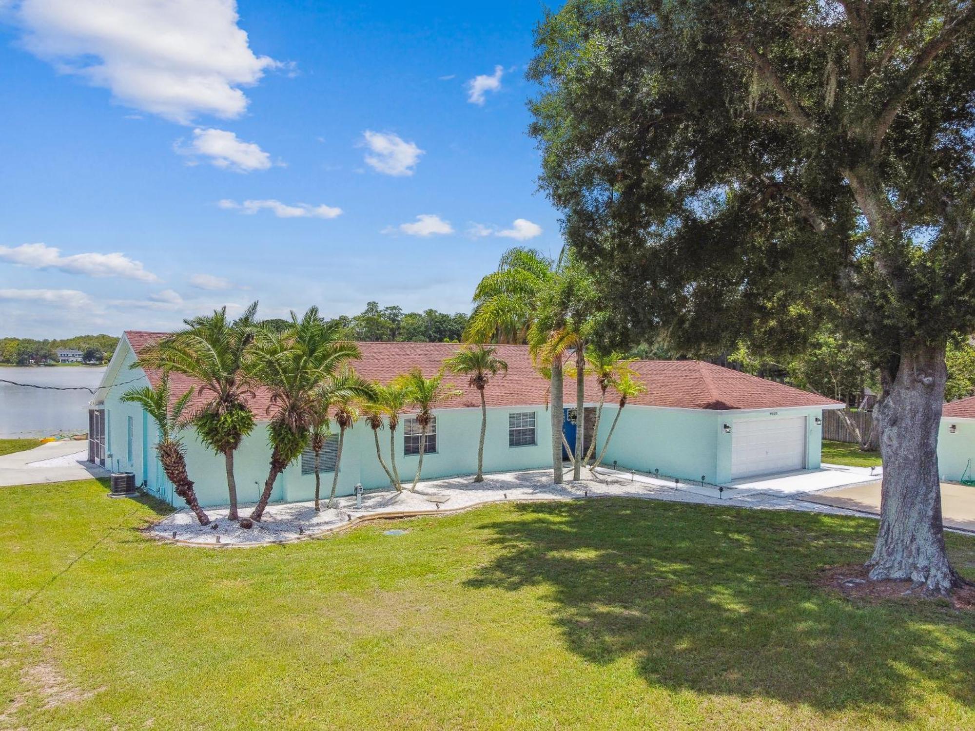 Lake House Westchase Area. Heated Pool Waterfront! แทมปา ภายนอก รูปภาพ